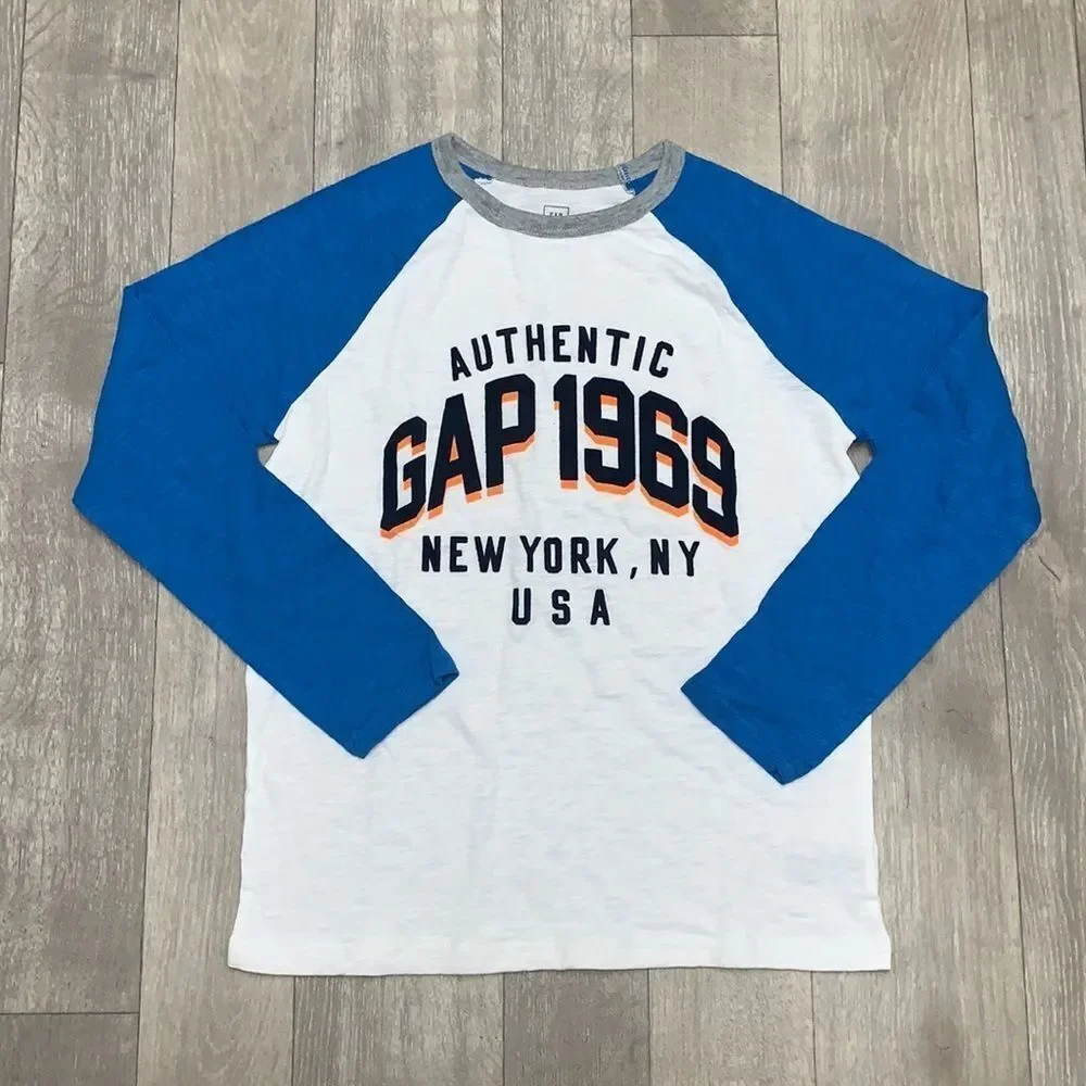Boys GAP Longsleeve Shirt‎